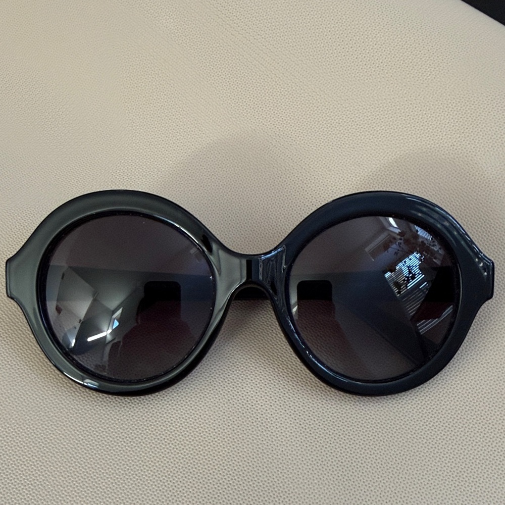 Ferragamo Black Round Women's Sunglasses SF954S